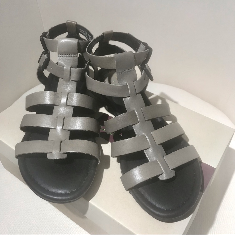 Clarks Gray Strappy Gladiator Sandals - Picture 2 of 3